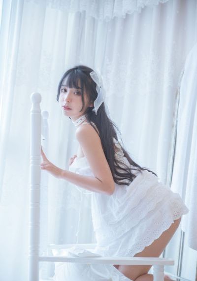 年轻的秘书_超清在线播放观看